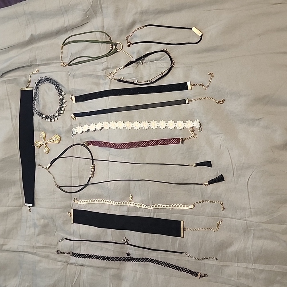 14 piece lot of chokers